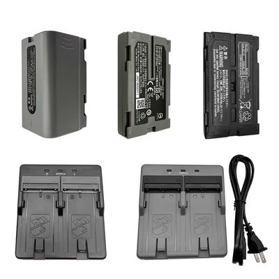 Niwelator GM52 GTS2002 1002 IM52 Ładowarka CDC77 BDC71 Bateria